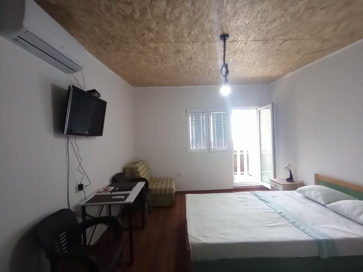 Lakeview Apartments Stojovic Virpazar Buitenkant foto
